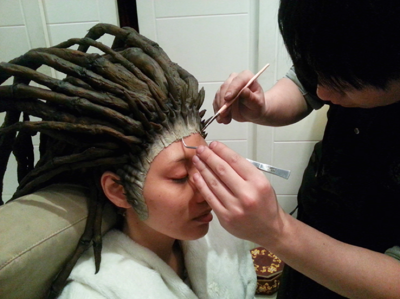 Illustration for article titled How To Make Incredible StarCraft CosplayÂ